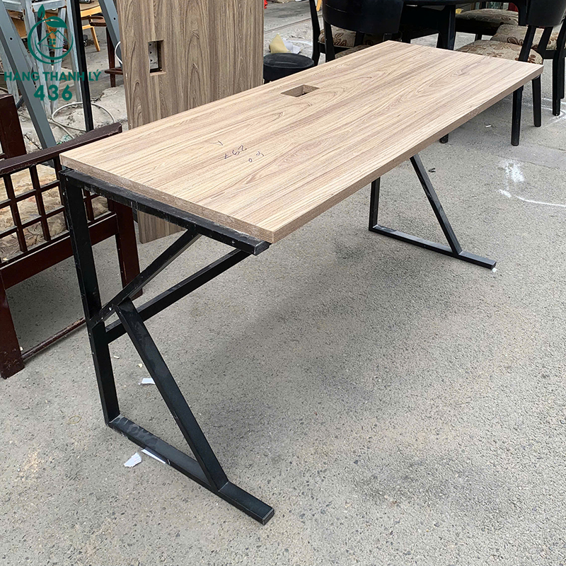 Bàn Làm Việc Cũ 1M5X60CM Mặt Gỗ Chân Chữ K ban-lam-viec-cu-1mm5x60-mat-go-chan-chu-k-2 Bàn Làm Việc Cũ 1M5X60CM Mặt Gỗ Chân Chữ K