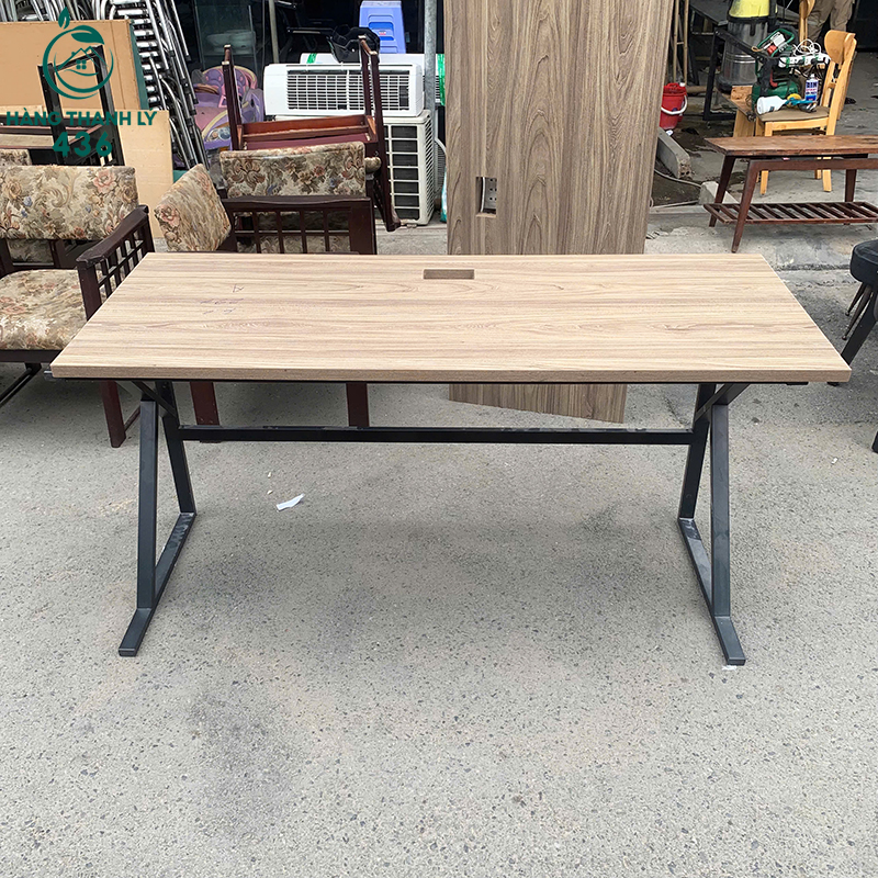 Bàn Làm Việc Cũ 1M5X60CM Mặt Gỗ Chân Chữ K ban-lam-viec-cu-1mm5x60-mat-go-chan-chu-k-3 Bàn Làm Việc Cũ 1M5X60CM Mặt Gỗ Chân Chữ K