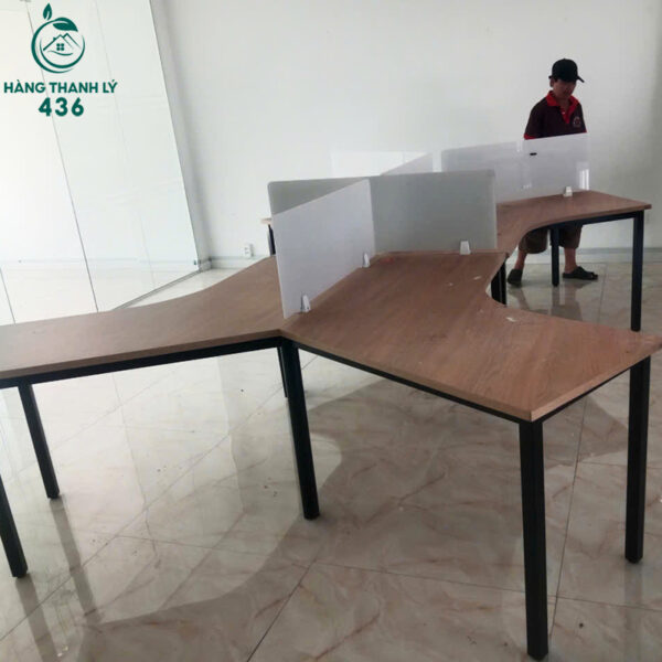 ban lam viec cu chia o da nang tiet kiem khong gian 3