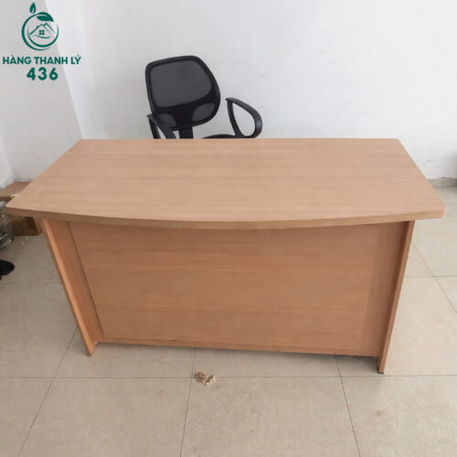 ban-lam-viec-cu-mau-vang-kem-mat-go-cong-2-1-500x500 Top 6 Cửa Hàng Thanh Lý Đồ Cũ Biên Hòa, Đồng Nai