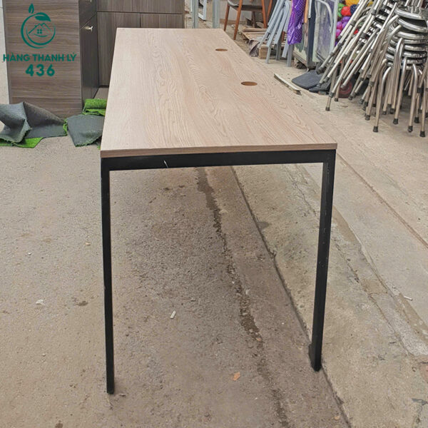 ban lam viec go cu co lo luon day dien 1