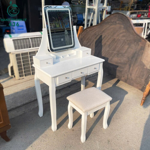 ban trang diem cu co guong va ngan keo tien loi 1