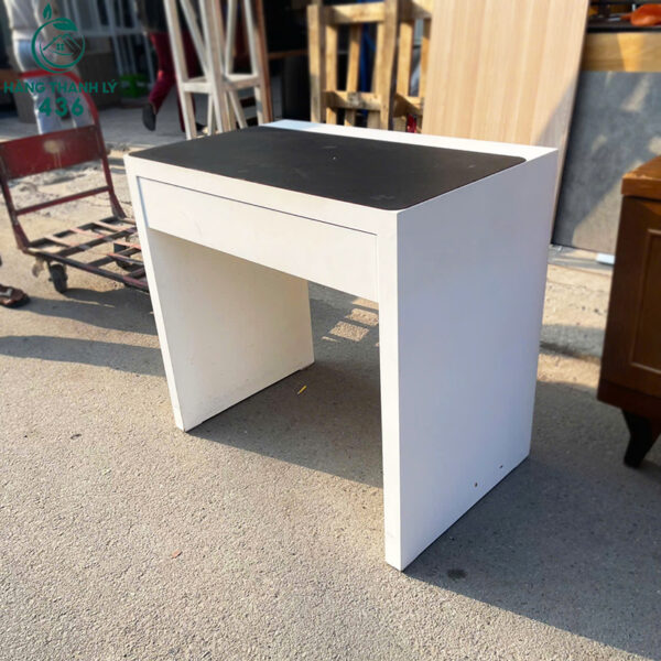 ban trang diem cu dep ket hop mat den chac chan 1