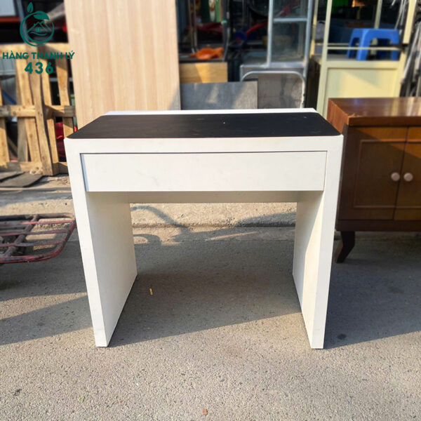 ban trang diem cu dep ket hop mat den chac chan 2