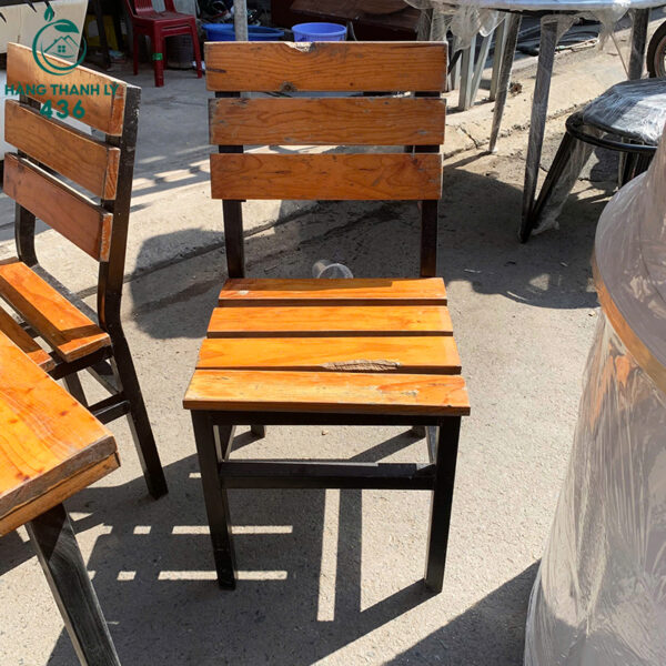 bo ban an go cu 4 ghe mat van go chac chan 1