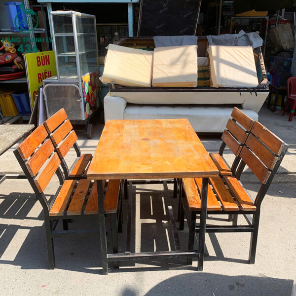 bo ban an go cu 4 ghe mat van go chac chan 3