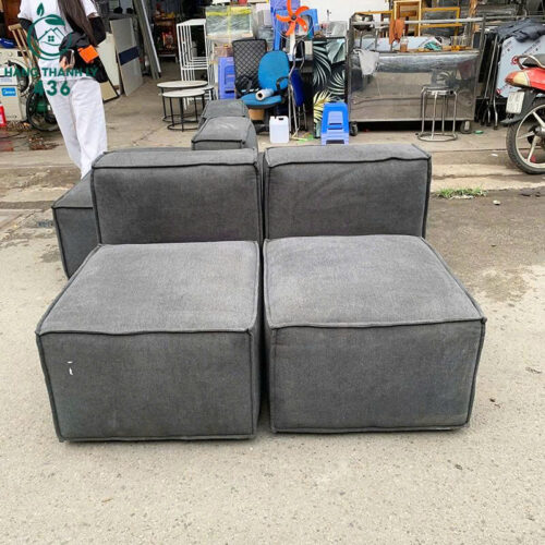 Ghế Sofa Đơn Cũ Màu Xám Thiết Kế Gọn Gàng