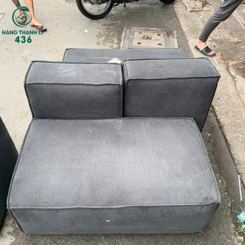 Ghế Sofa Đơn Cũ Màu Xám Thiết Kế Gọn Gàng