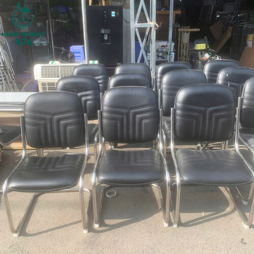 ghe van phong cu khung kim loai dem da ben 2