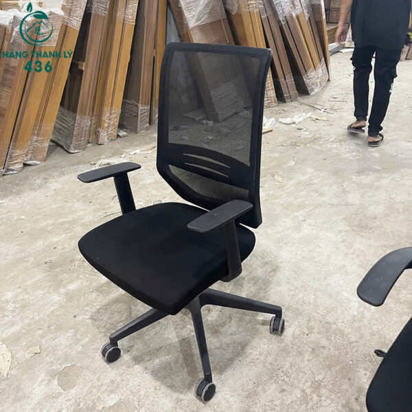 ghe-van-phong-cu-lung-luoi-thuong-hieu-ofurni (4) ghe van phong cu lung luoi thuong hieu ofurni 4