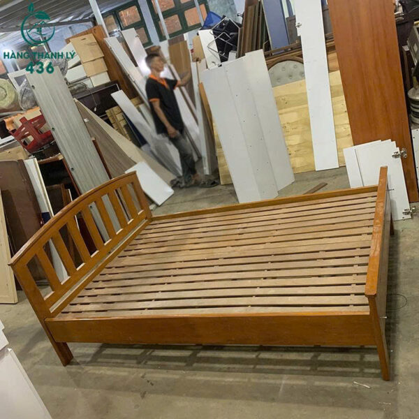 giuong go cu 1m4x2m thiet ke nan go tien loi 2