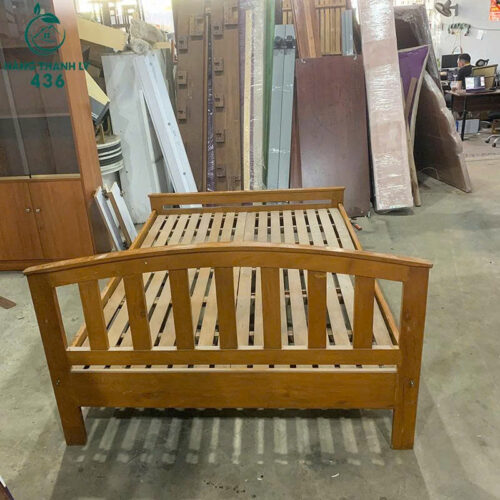 giuong go cu 1m4x2m thiet ke nan go tien loi 3