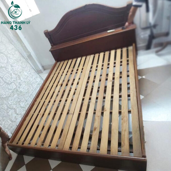 giuong go cu 1m6x2m van go nau