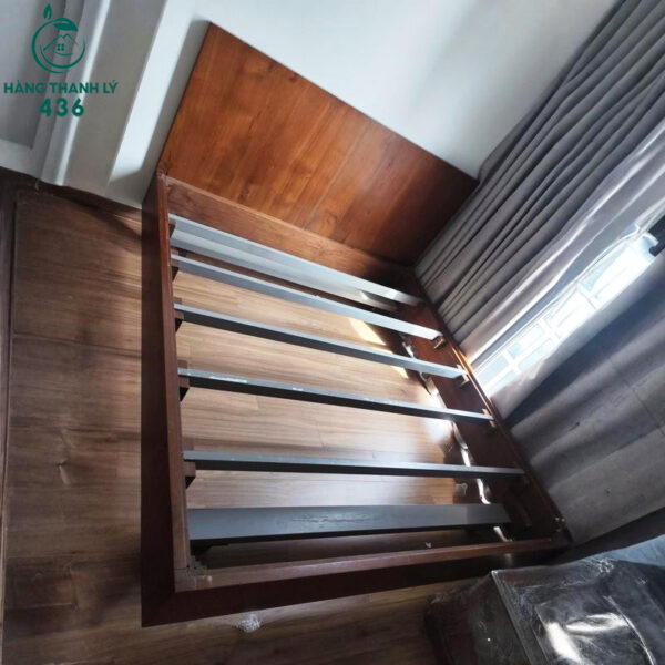 giuong go cu 1m8x2m mau nau chac chan ben bi 2