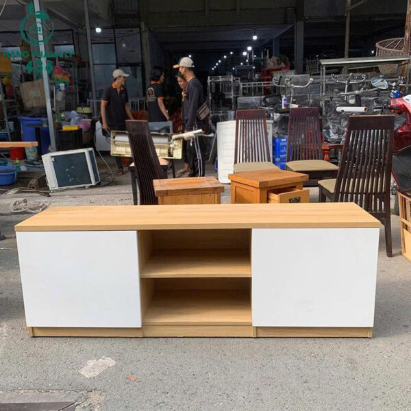 ke tivi thap cu mau trang kem van go vang thiet ke hien dai 2