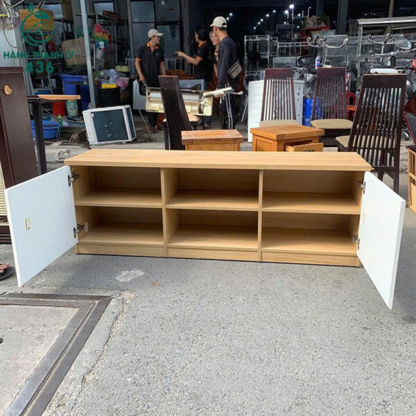 ke tivi thap cu mau trang kem van go vang thiet ke hien dai 3