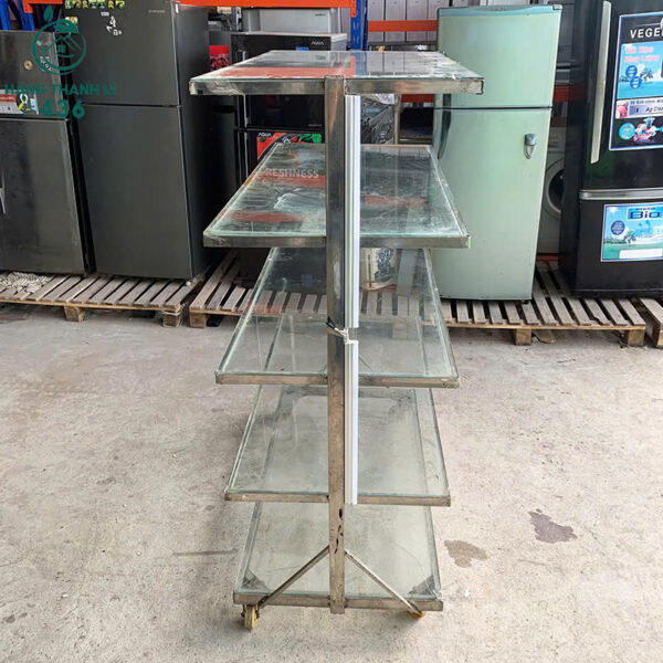 ke-trung-bay-cu-1m25x60cmx1m55-5-tang-co-banh-xe (1) ke trung bay cu 1m25x60cmx1m55 5 tang co banh xe 1