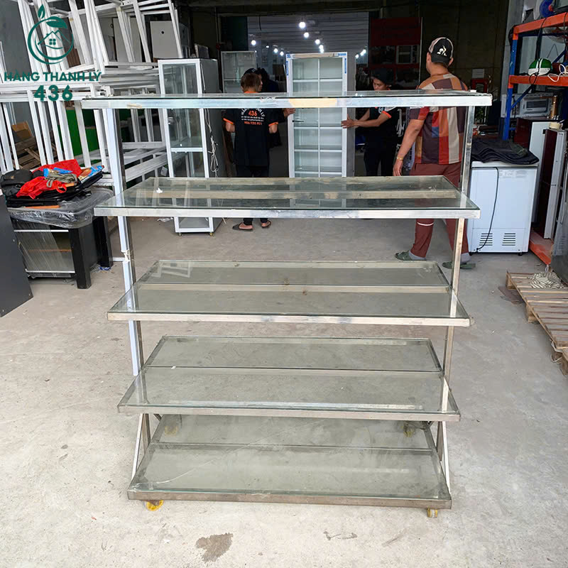 Kệ Trưng Bày Cũ 1M25X60CMX1M55 5 Tầng Có Bánh Xe ke-trung-bay-cu-1m25x60cmx1m55-5-tang-co-banh-xe-3 Kệ Trưng Bày Cũ 1M25X60CMX1M55 5 Tầng Có Bánh Xe