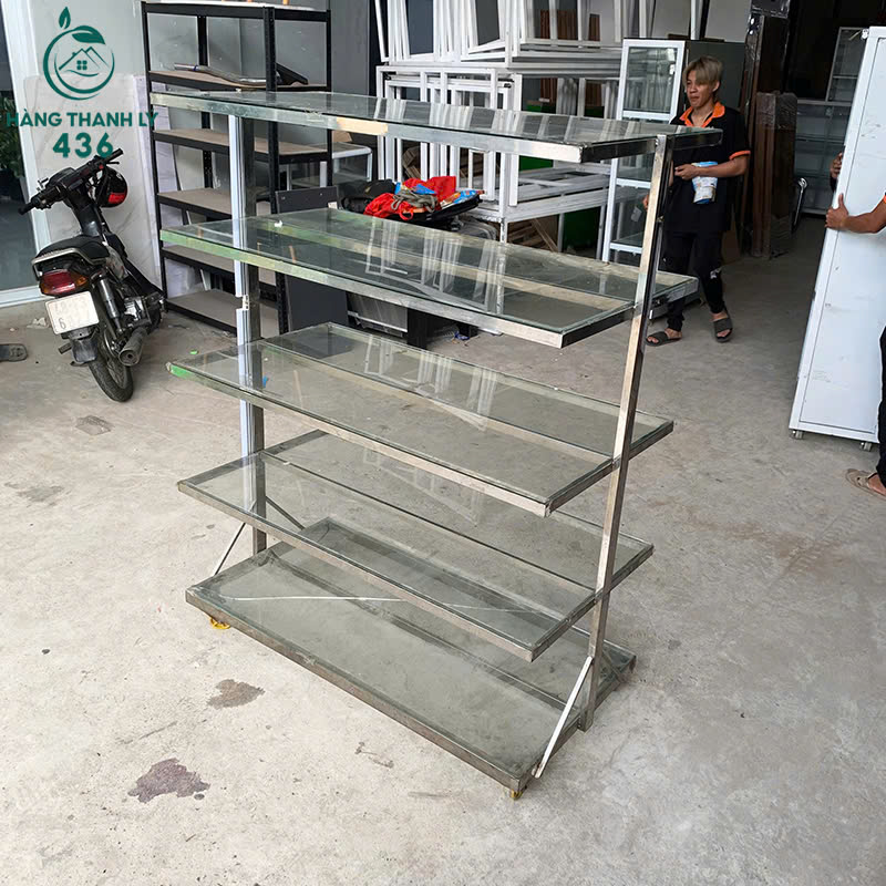 Kệ Trưng Bày Cũ 1M25X60CMX1M55 5 Tầng Có Bánh Xe ke-trung-bay-cu-1m25x60cmx1m55-5-tang-co-banh-xe-4 Kệ Trưng Bày Cũ 1M25X60CMX1M55 5 Tầng Có Bánh Xe