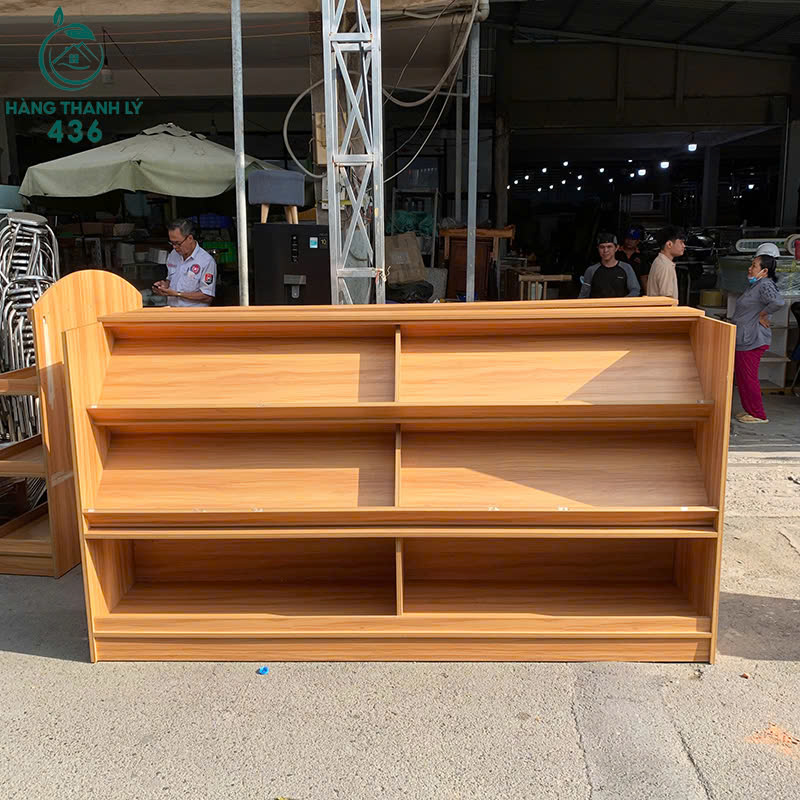 Kệ Trưng Bày Cũ 2M2X1M2X50CM Bằng Gỗ Nhiều Tầng ke-trung-bay-cu-2m2x1m2x50cm-bang-go-trung-bay-hang-hoa-6 Kệ Trưng Bày Cũ 2M2X1M2X50CM Bằng Gỗ Nhiều Tầng