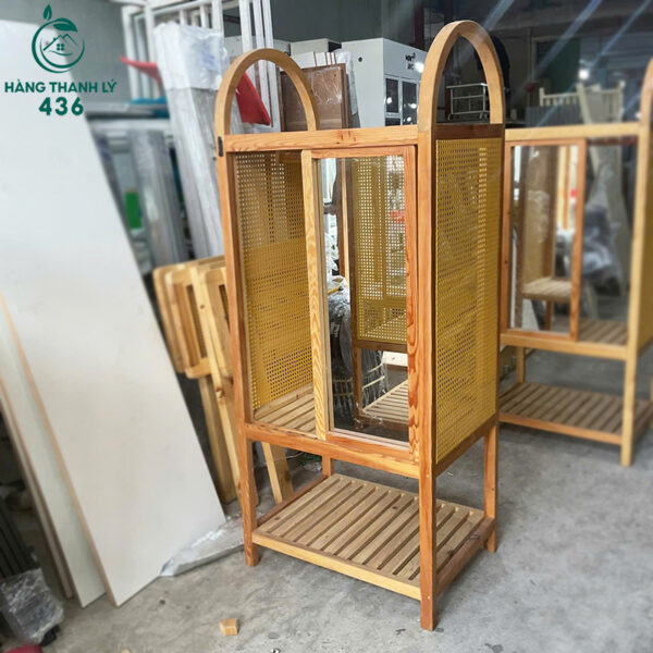 mau ke trung bay cu 75cm1m8x55cm co luoi may trang tri 2