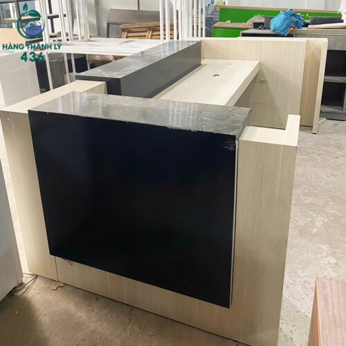 quay le tan cu 3m2x1m5x1m mat truoc mau den 1