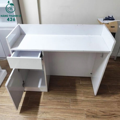 quay thu ngan cu ban go cong nghiep mau trang 4