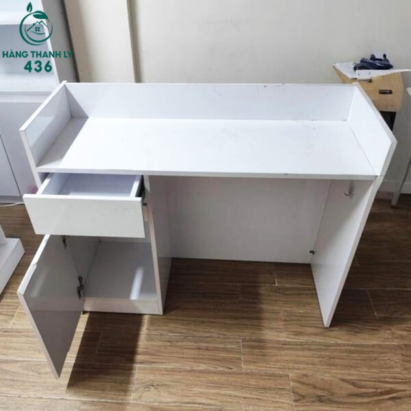 quay thu ngan cu ban go cong nghiep mau trang 4