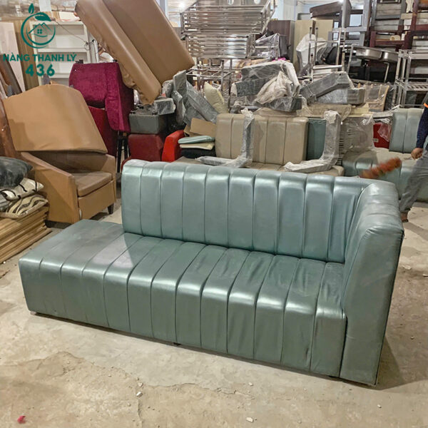 sofa-cu-boc-da-mau-xanh-la-dai-2m1x70cm (1) sofa cu boc da mau xanh la dai 2m1x70cm 1