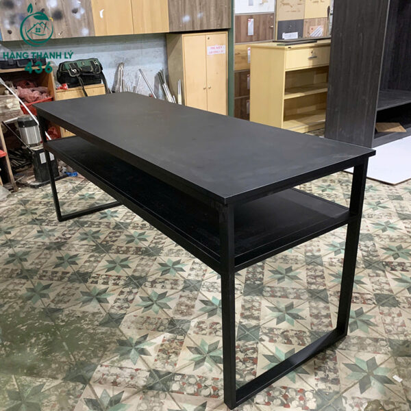 thanh ly ban lam viec 1m8x60cmx75cm mat go chan sat 2