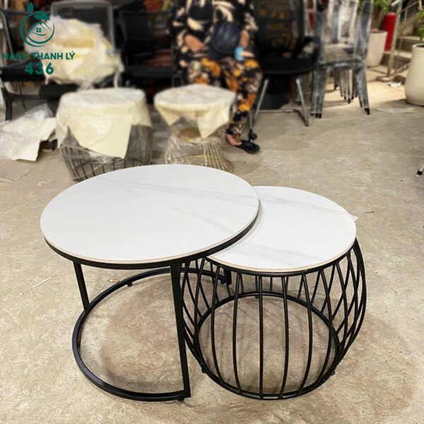 thanh ly ban sofa doi tron chan den mat da moi 99