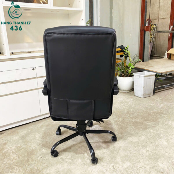 thanh-ly-ghe-giam-doc-boc-da-mau-den-co-gac-chan-moi-99 (1) thanh ly ghe giam doc boc da mau den co gac chan moi 99 1