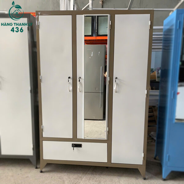 Thanh Lý Tủ Sắt 3 Cánh 1M18X1M8X50CM Có Gương (Nhiều Mẫu)