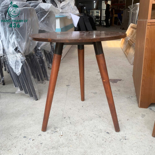 ban cafe tron 3 chan go cu mau nau sam 3