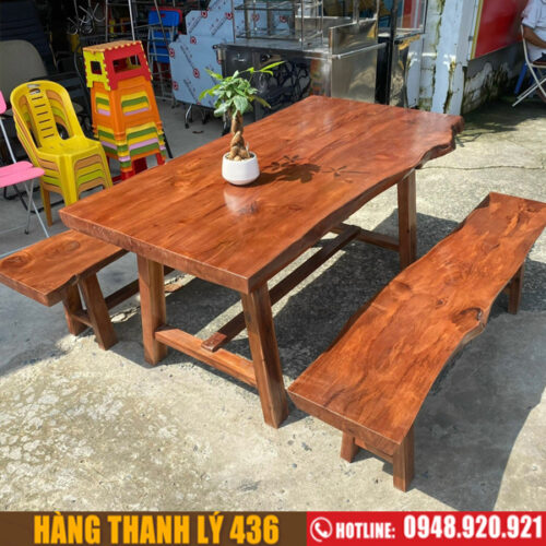 Bàn ghế cafe sân vườn cũ