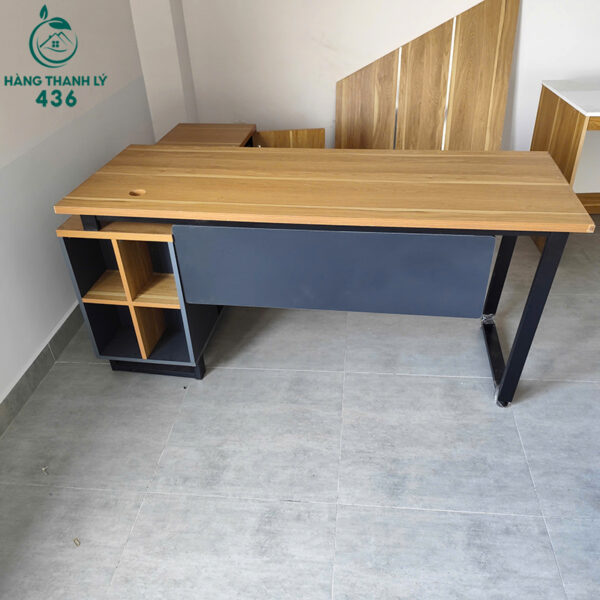 ban giam doc chu l cu 2mx1m6 chan sat mat go 2