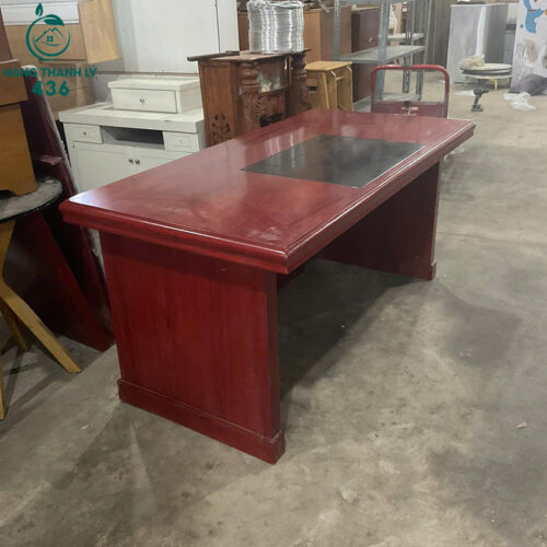 ban giam doc cu 1m6x80cm mau nau do phoi pano noi 4