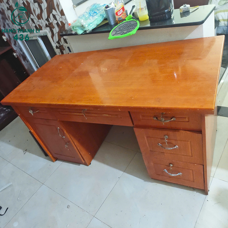 Bàn Giám Đốc Gỗ Cũ 1M4X70CMX75CM Có Nhiều Ngăn Kéo ban-giam-doc-go-cu-1m4x70cmx75cm-co-nhieu-ngan-keo-2 Bàn Giám Đốc Gỗ Cũ 1M4X70CMX75CM Có Nhiều Ngăn Kéo