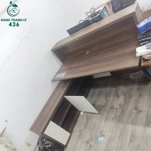 ban giam doc go cu 2m6x1m7x1m05 kem tu phu 3