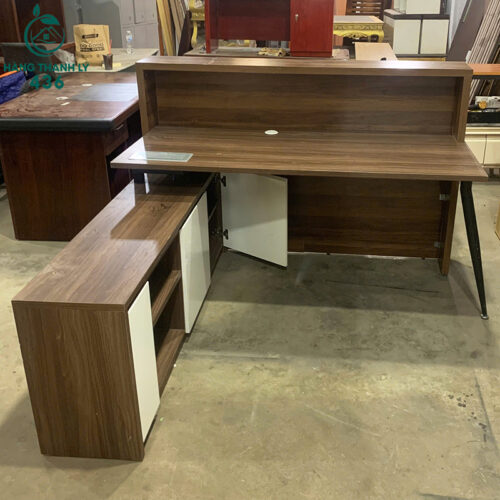 ban giam doc go cu 2m6x1m7x1m05 kem tu phu 5