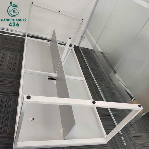 ban hop cu 2m3x1m1x75cm chan sat mau trang chu u 1