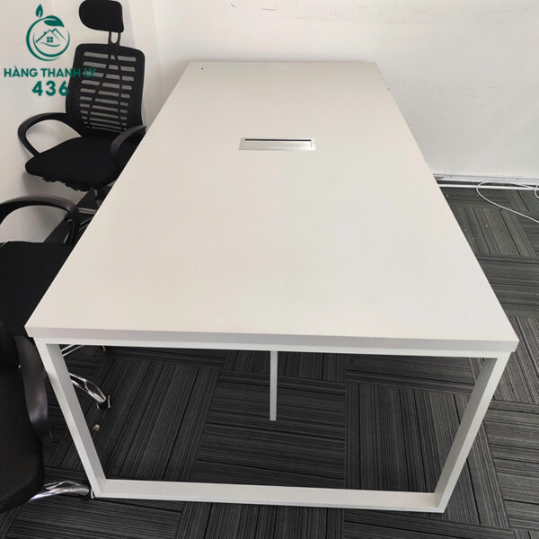 ban hop cu 2m3x1m1x75cm chan sat mau trang chu u 2