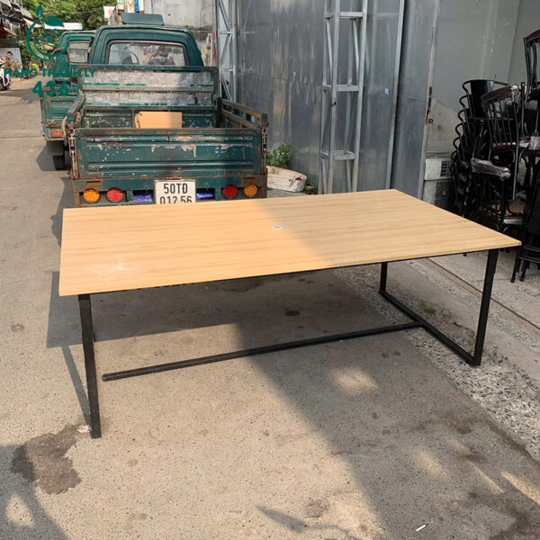 ban hop cu chan sat mat go 2m2x1m2 3