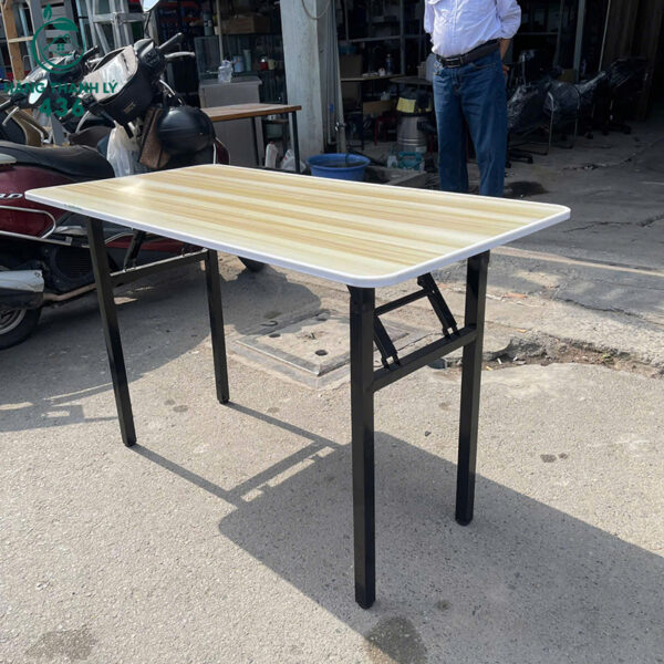 ban lam viec chan sat mat go cu 1m2x60cm 3