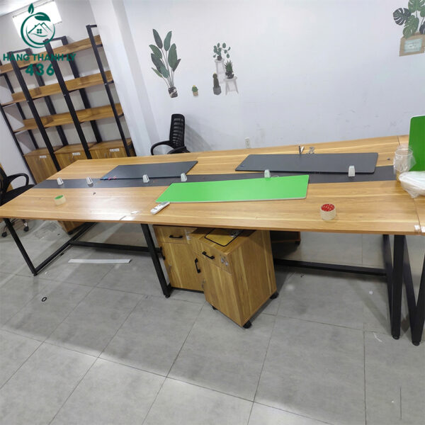 ban lam viec cum cu 1m2x3m6x75cm khung sat