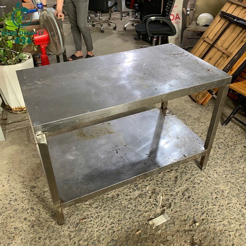 Bàn Sơ Chế Thực Phẩm Inox Dày Dặn Phù Hợp Quán Ăn Cũ 6 ban so che thuc pham inox day dan phu hop quan an cu 1 1