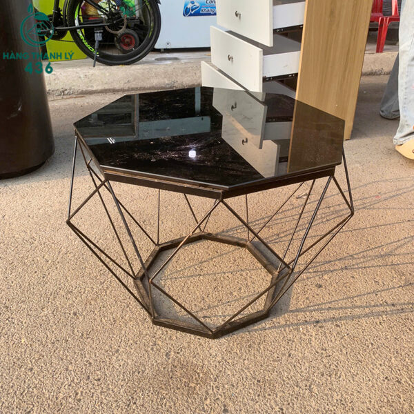 ban sofa kim cuong cu mat kinh den sang trong