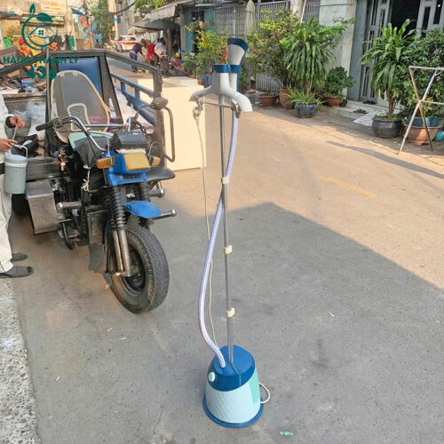 Bàn Ủi Hơi Nước Đứng Cũ Màu Xanh Trắng 4 ban ui hoi nuoc dung cu mau xanh trang 1