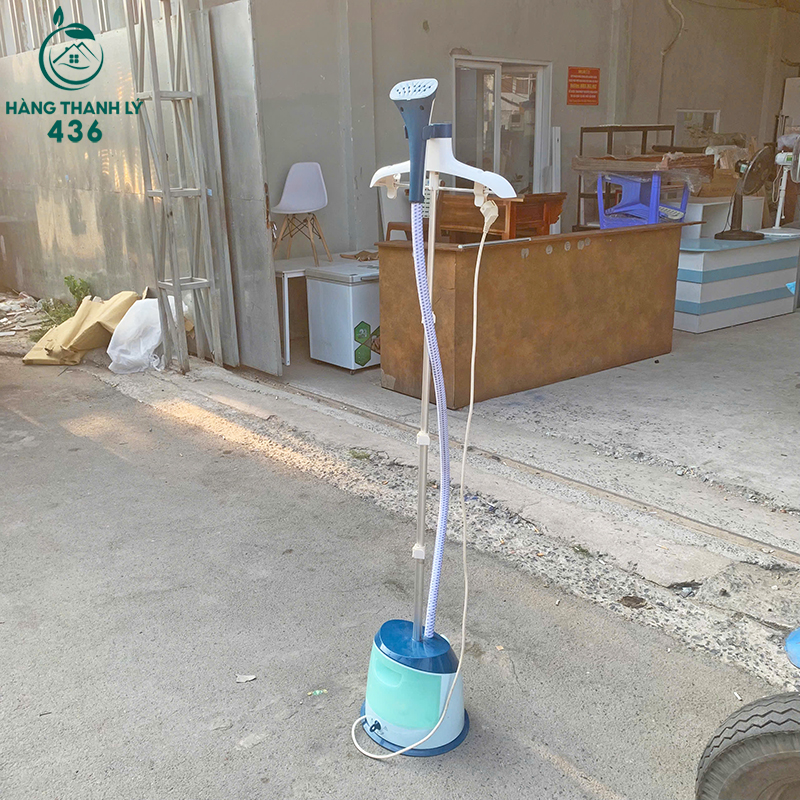 Bàn Ủi Hơi Nước Đứng Cũ Màu Xanh Trắng ban-ui-hoi-nuoc-dung-cu-mau-xanh-trang-2 Bàn Ủi Hơi Nước Đứng Cũ Màu Xanh Trắng