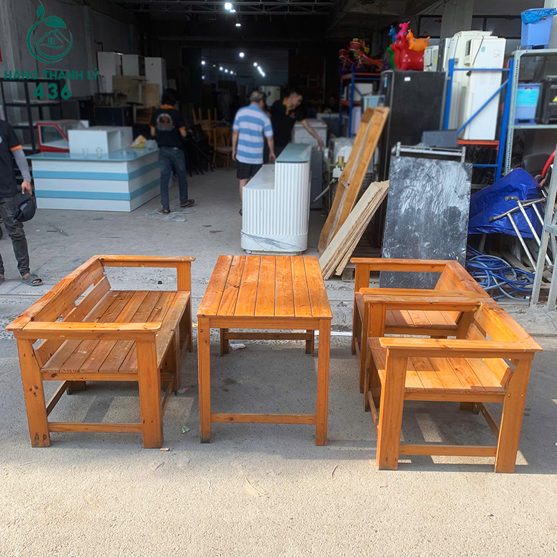 Bộ Bàn Ghế Cafe Gỗ Tự Nhiên Có Tựa Lưng Cũ bo-ban-ghe-cafe-go-tu-nhien-co-tua-lung-cu-4 Bộ Bàn Ghế Cafe Gỗ Tự Nhiên Có Tựa Lưng Cũ
